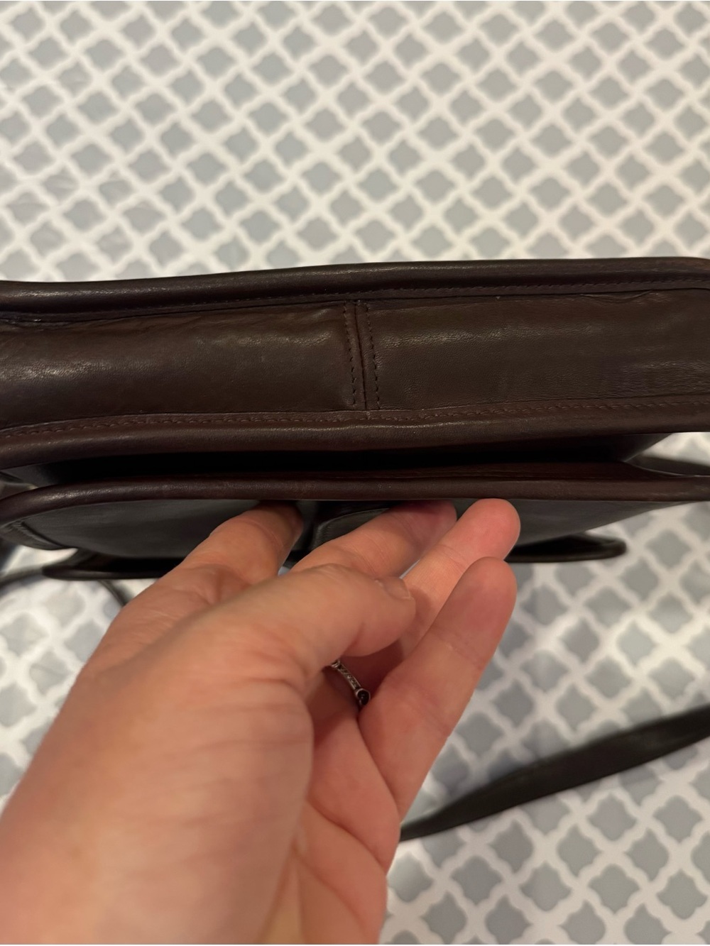 Coach 1990’s Station Bag EUC - Picture 5 of 7